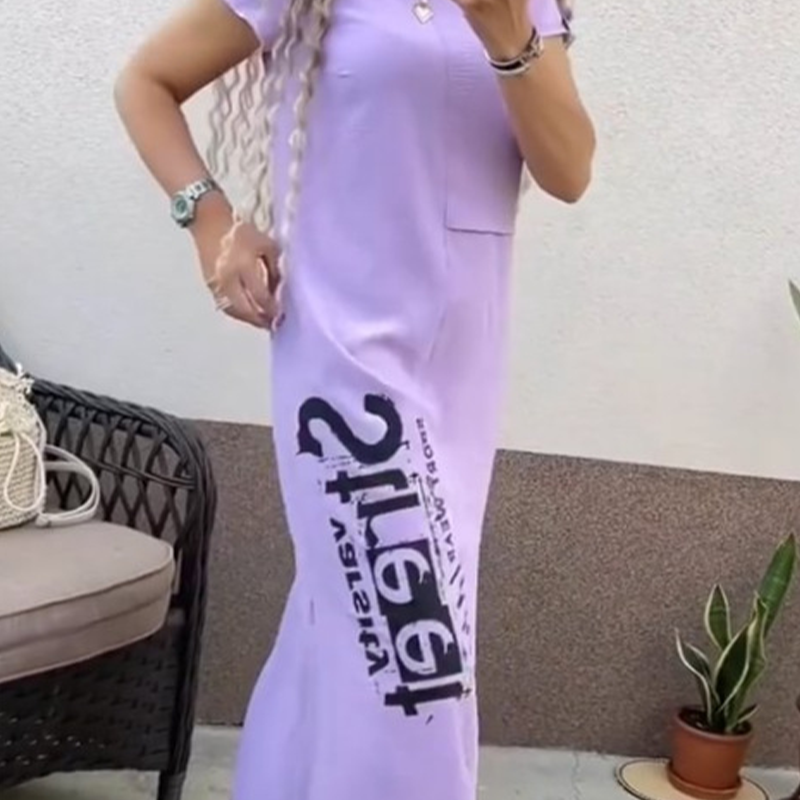 Avslappnad kortärmad klänning med sidoslits och lös passform för kvinnor