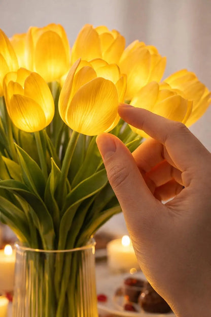Romantic Tulip LED Light – Batteridrivna LED-tulpaner som kombinerar blomsterdekor med mjukt stämningsljus