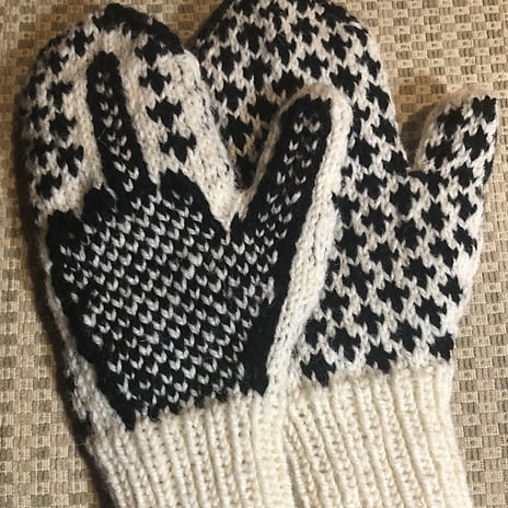 🖕The "Naughty List" Mittens | Comfort & Hidden Personality
