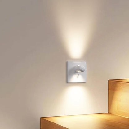 Smart LED-nattlampa för vägguttag med automatisk dimmer（🎁 Köp 1 – Få 1 Gratis!）
