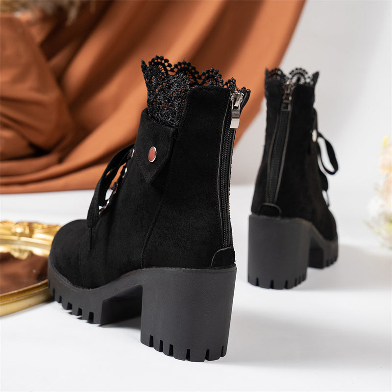 Damankelboots med tjock klack och snörning